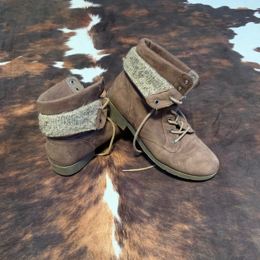 Arizona dress boots